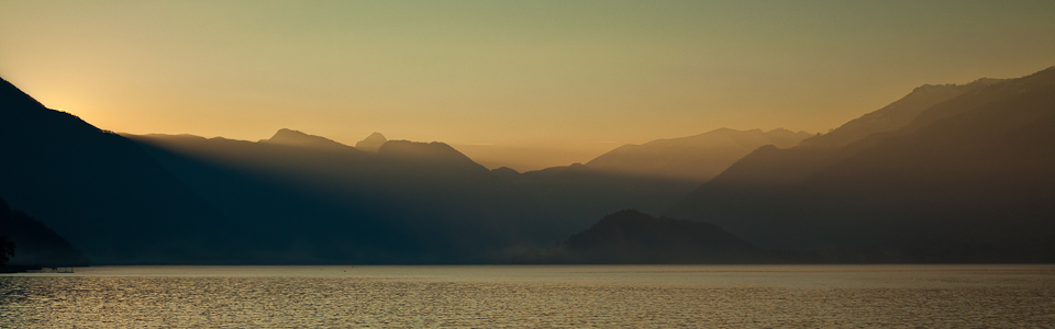 Masthead header
